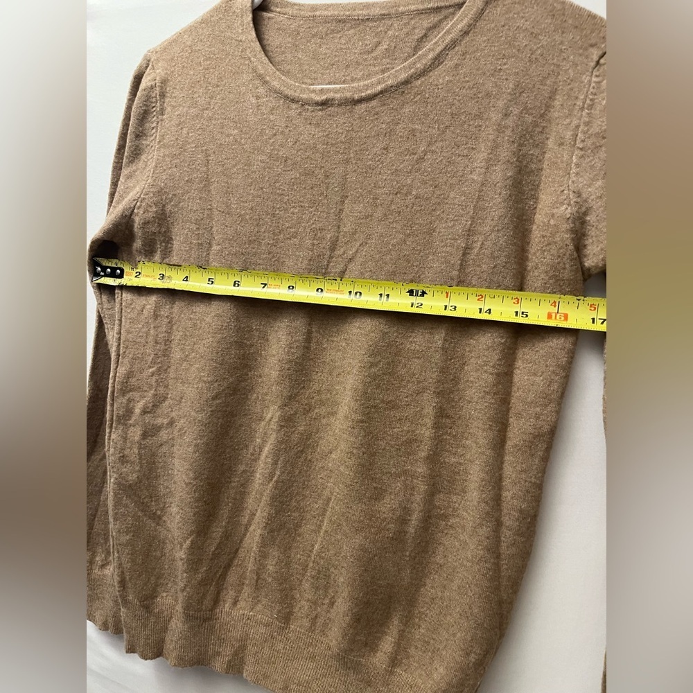 Women's Tan Silk Wool CrewNeck Long Sleeve Lightweight Pullover Tan Sweater S - Picture 5 of 5